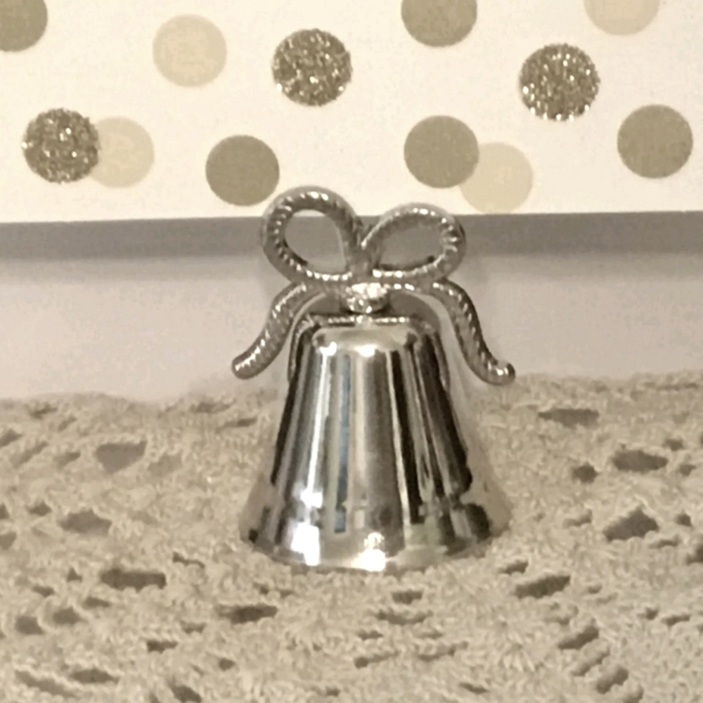 HTF Kissing Bell Event Place Card Holders - Wedding, Engagement, Anniversary